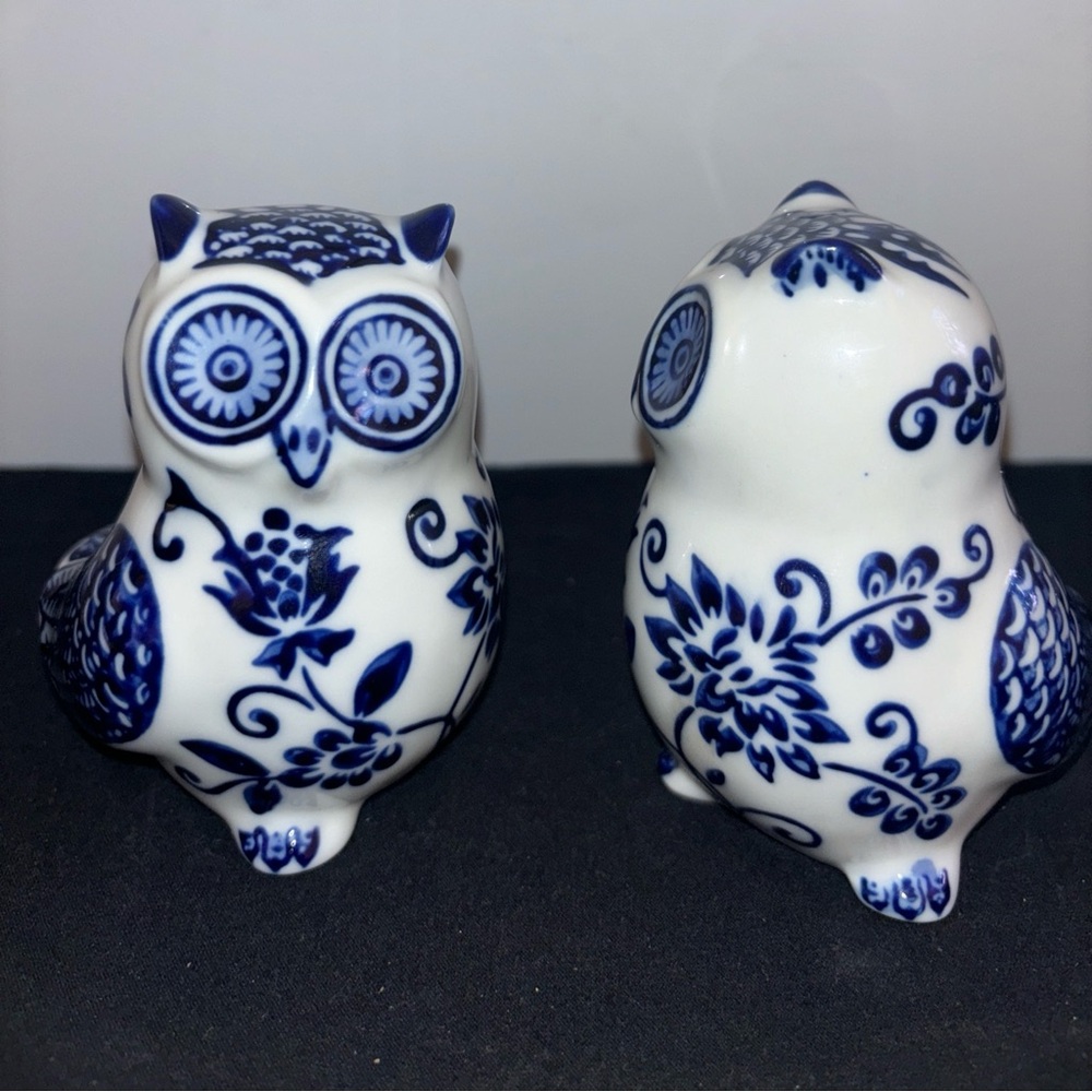 (Pair Of 2) Vintage Owl Figurines White with Royal Blue Floral Design